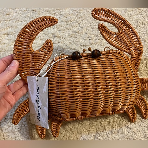 Tommy Bahama Handbags - Tommy bahama wicker crab purse